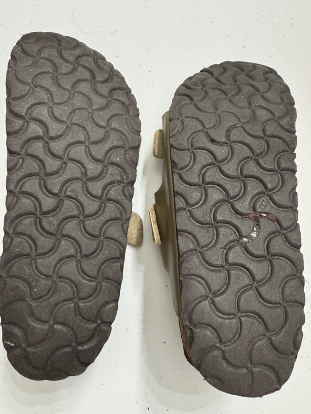 Birkenstock women Metallic Gold Double Buckle Slipper size 36 - Picture 4 of 4